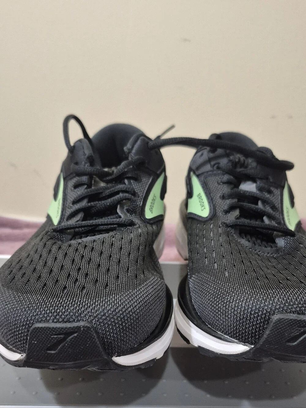 Brooks dyad 11